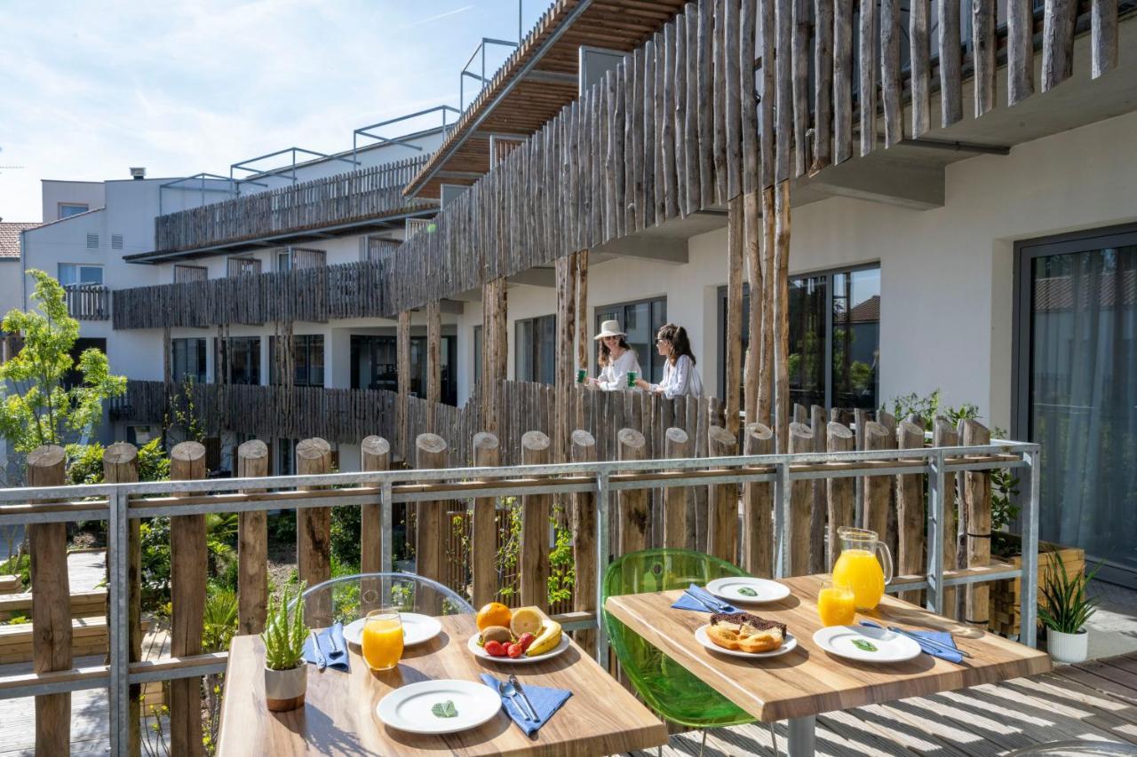 Aparthotel Athome Et *