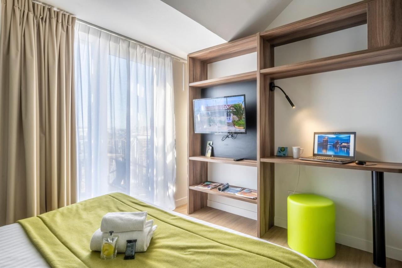 Athome Et Aparthotel *